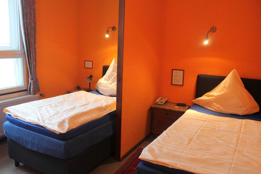 Hotel Adler Düsseldorf Zewnętrze zdjęcie