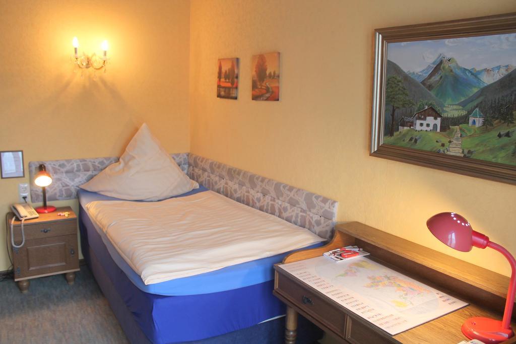 Hotel Adler Düsseldorf Zewnętrze zdjęcie