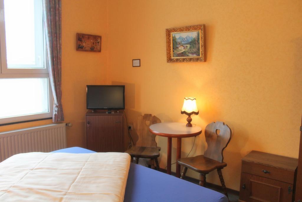 Hotel Adler Düsseldorf Zewnętrze zdjęcie