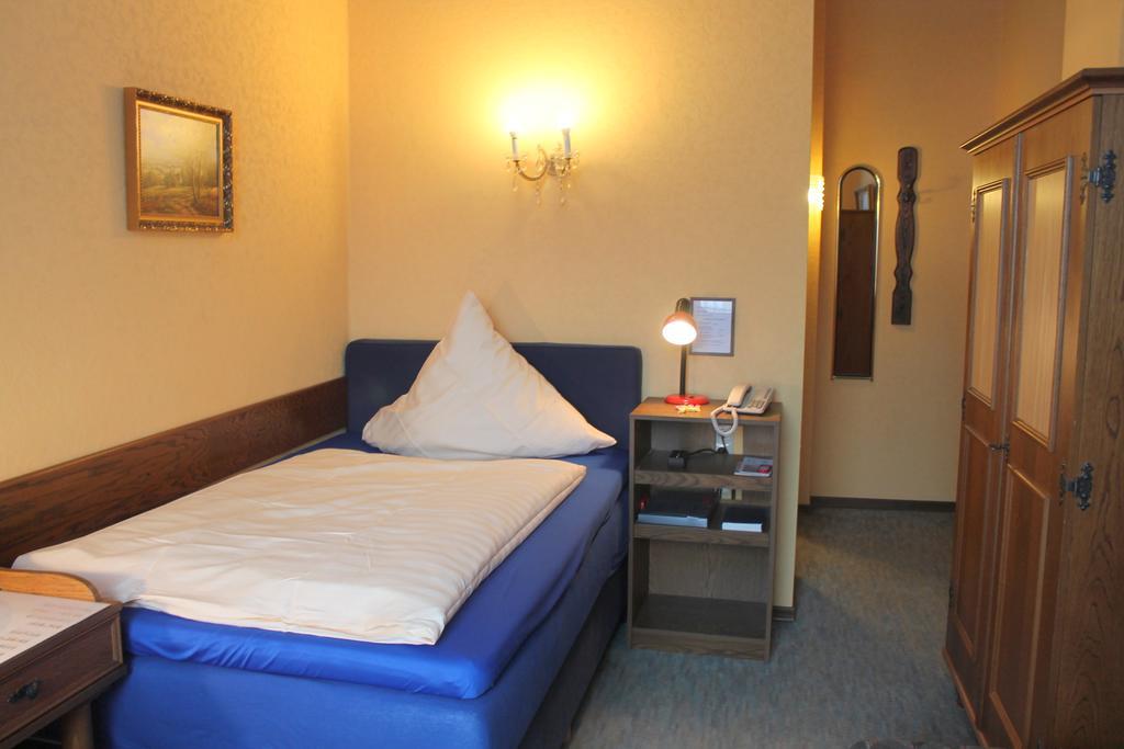 Hotel Adler Düsseldorf Zewnętrze zdjęcie