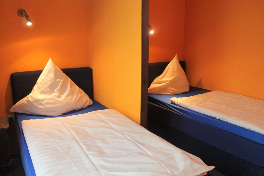 Hotel Adler Düsseldorf Zewnętrze zdjęcie