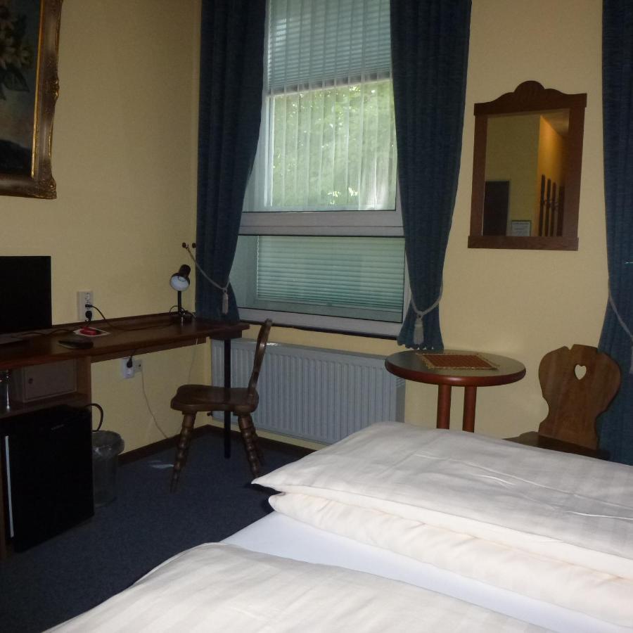 Hotel Adler Düsseldorf Zewnętrze zdjęcie